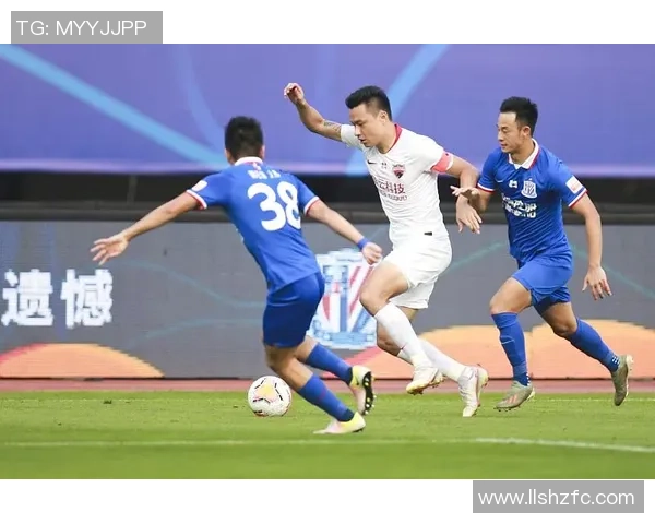 深足与申花激战正酣直播盛况回顾精彩瞬间不容错过